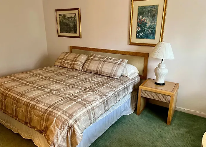 Grand Lake Hotel